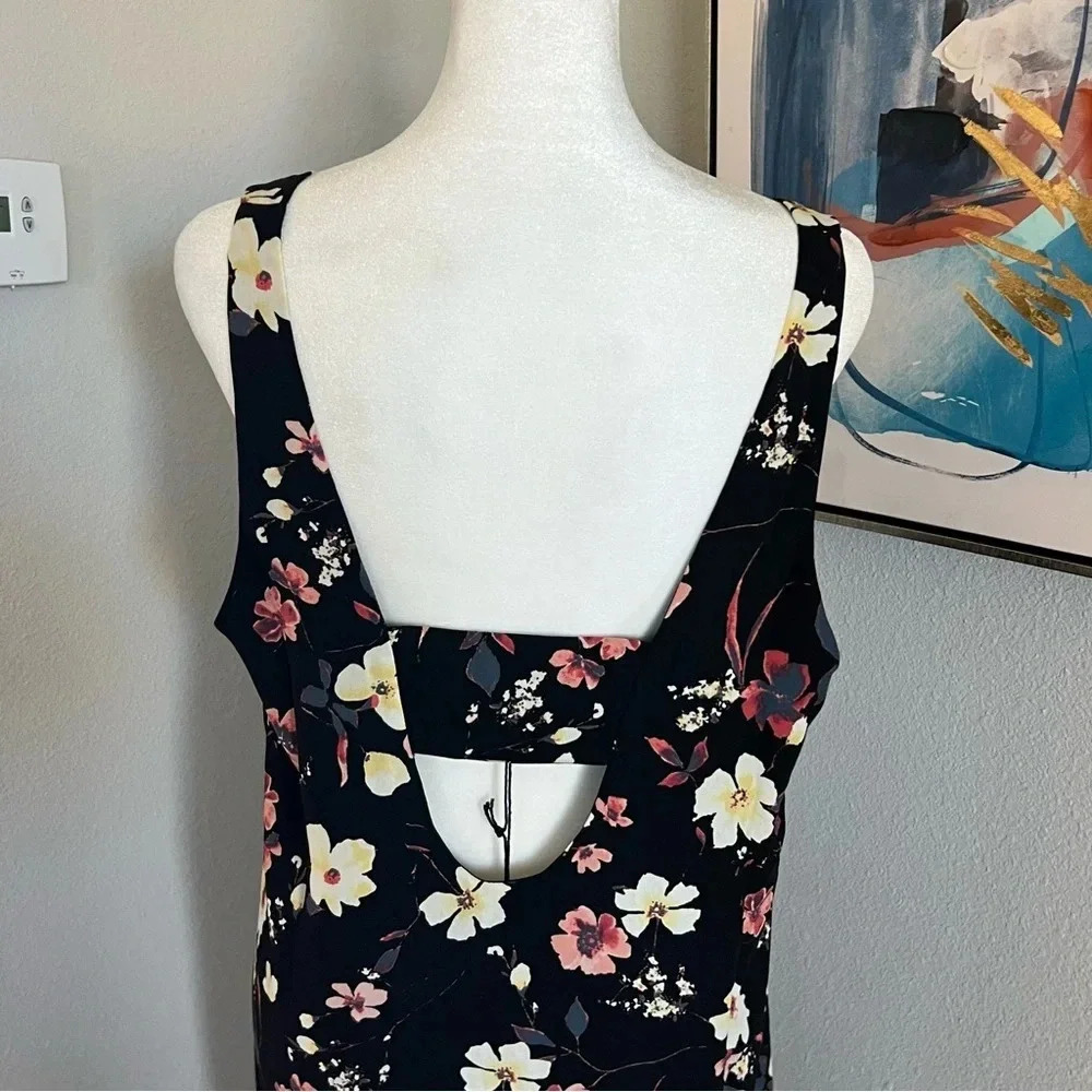 NWT Revolve Three Eighty Two MIDI Hankerchief Flo… - image 9